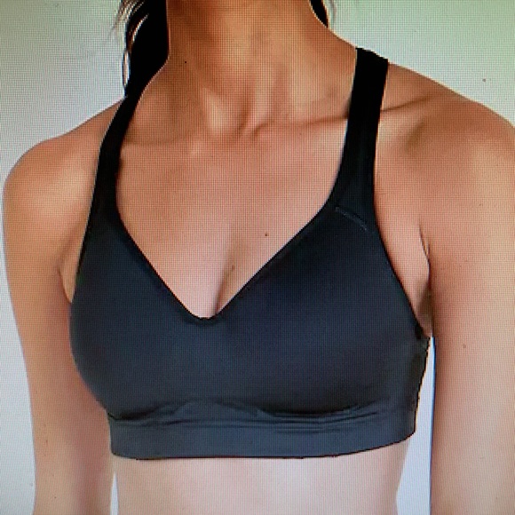Old Navy Other - OLD NAVY 2 HIGH SUPPORT SPORTS BRAS SIZE 36C NWT!